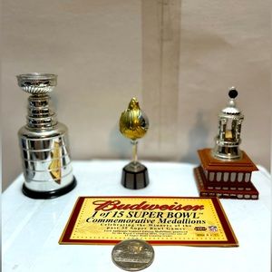 SPORTS COLLECTIBLES LOT MUST HAVE COLLECTORS